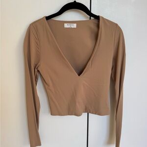 Aritzia Babaton Contour Top
